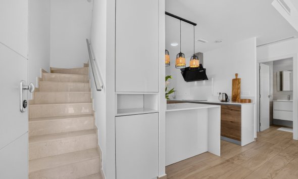 Resale - Villa -
Torrevieja