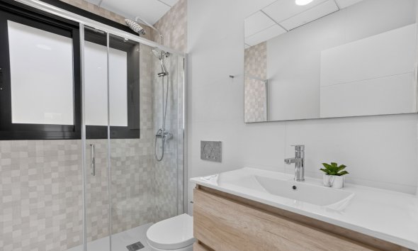 Resale - Villa -
Torrevieja
